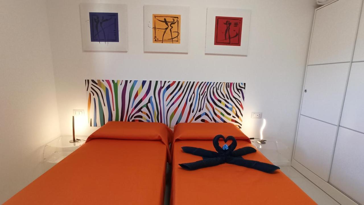 Blue Sky Garda - Sunset Apartment Malcesine Bagian luar foto